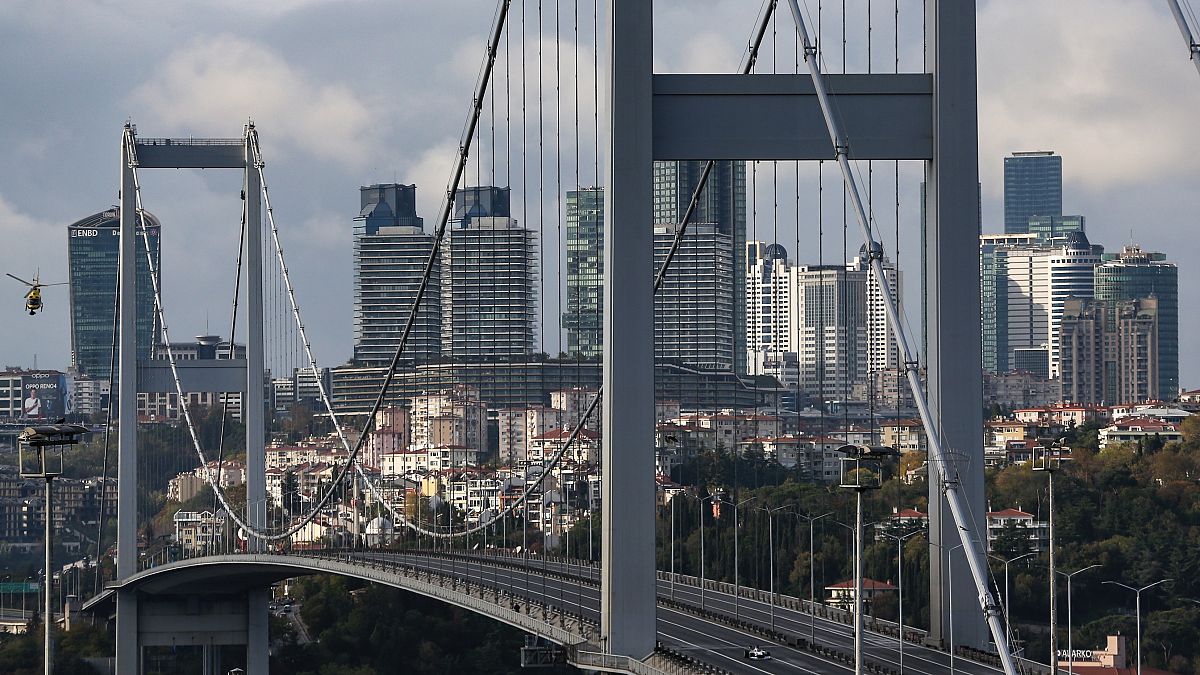 Köprü ve otoyol geçiş ücretlerinde neredeyse yüzde 40 artış