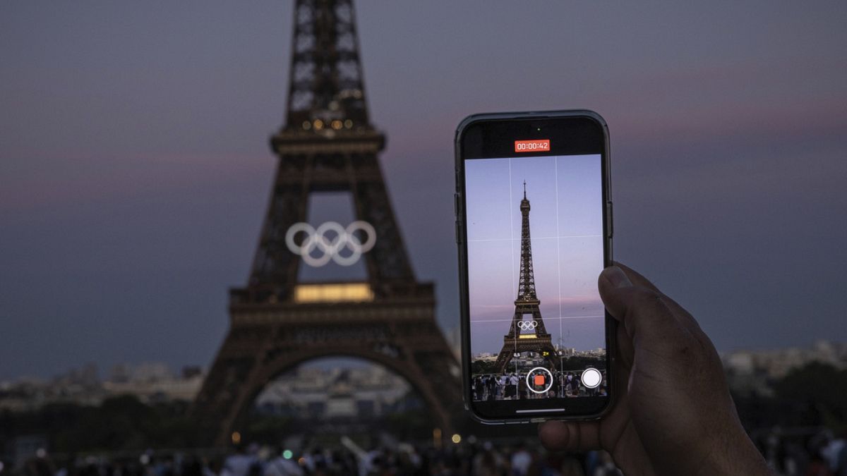 Paris 2024 Olimpiyatları öncesinde havalimanı çalışanlarından grev tehdidi