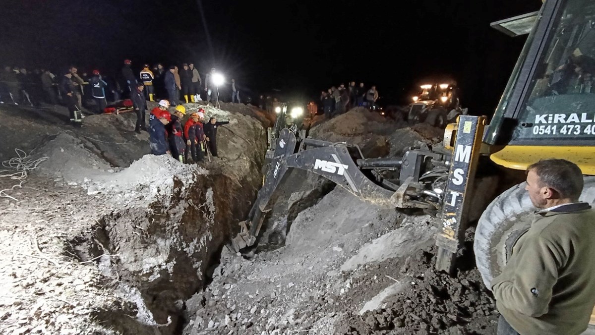 Amasya'da çöküş: 2 işçiyi kurtarmak için zamana karşı yarış!