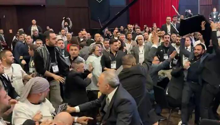 Beşiktaş kulübünün genel yönetim ve mali toplantısı sırasında kavga çıktı