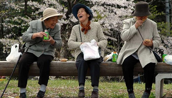 Japonya'da 100 yaş üstü nüfus ilk kez 99 bini aştı!