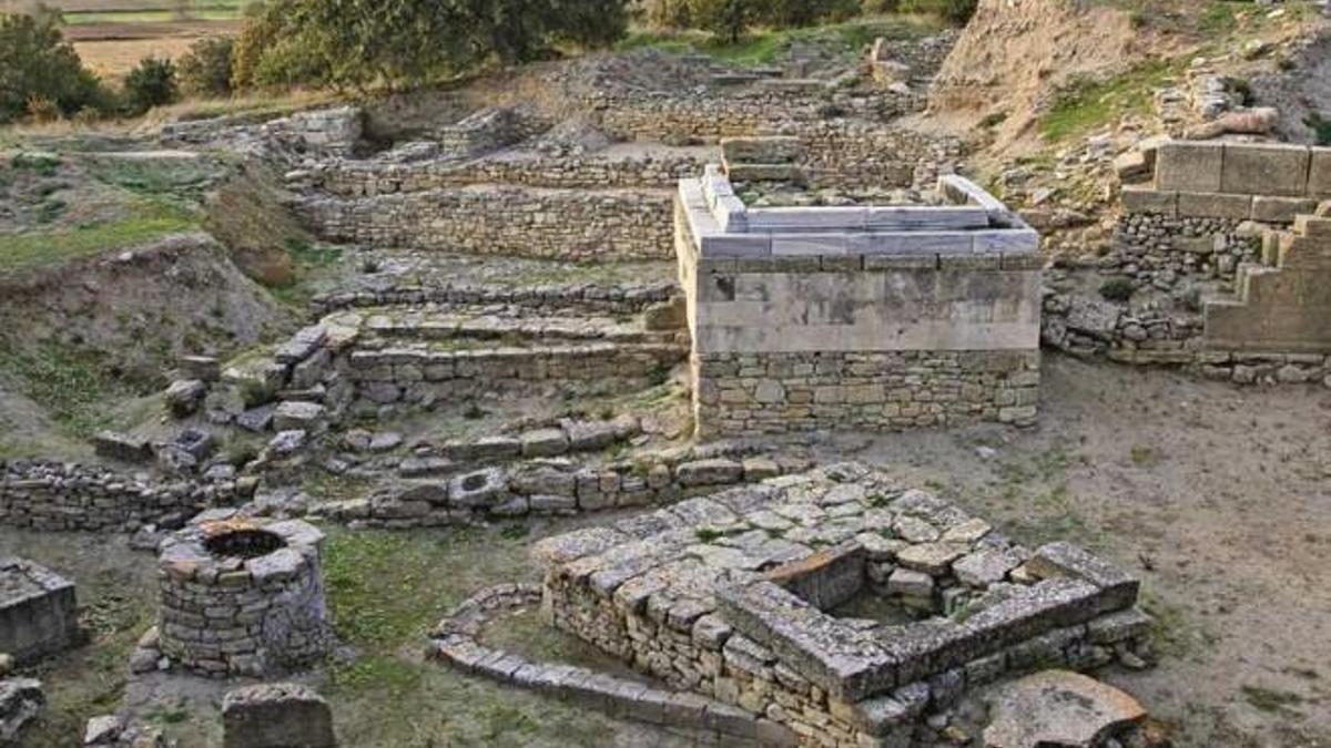Merak ettim: Truva Antik Kenti nerede? Truva Antik Kenti'ne nasıl gidilir? Truva'nın tarihi ve özellikleri...