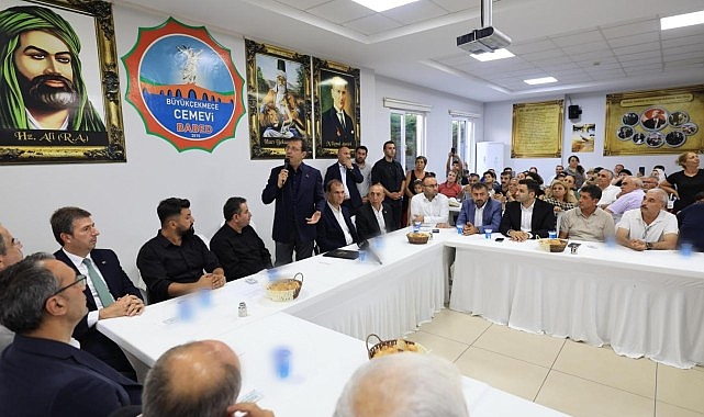 Ekrem İmamoğlu, Büyükçekmece Cemevi'nde Alevi vatandaşların Muharrem yas yemeğini paylaştı - GÜNDEM