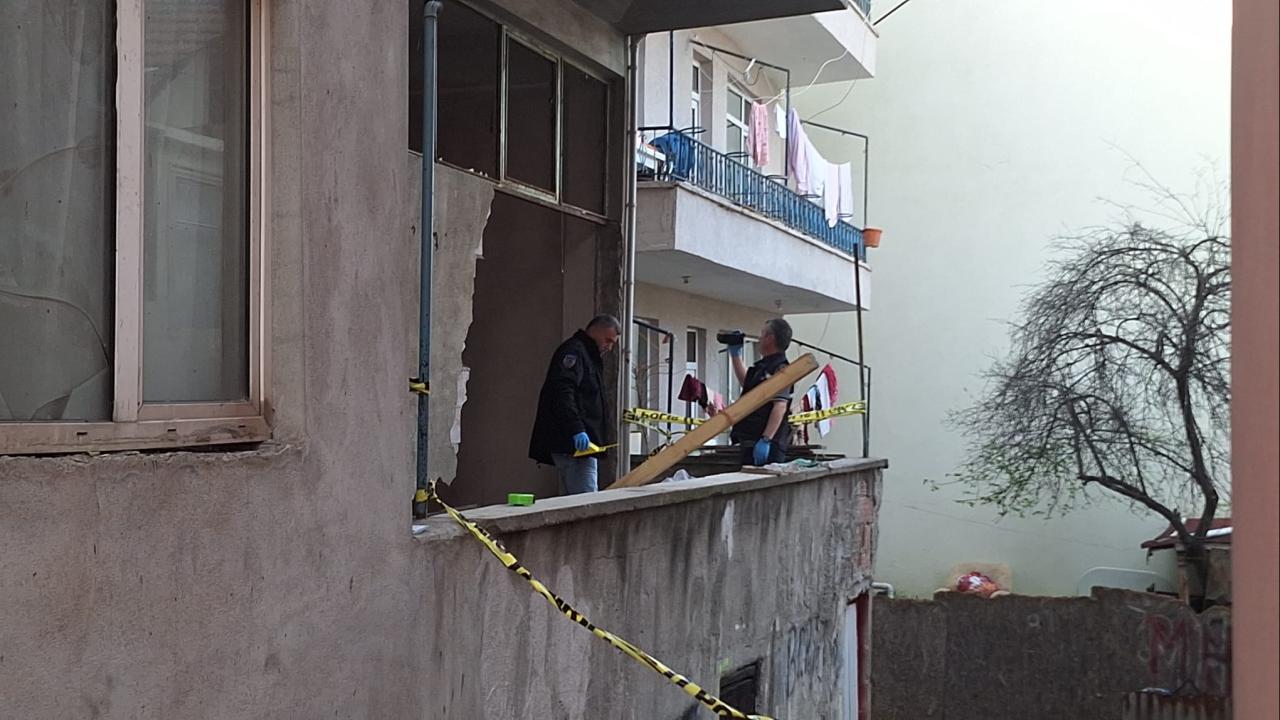 Tadilat sırasında duvarın üzerine çökmesi sonucu hayatını kaybeden çocuk