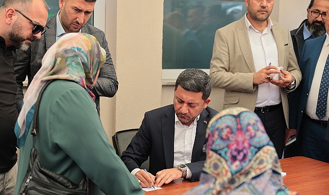 Nevşehir Belediye Başkanı Rasim Arı, göreve geldikten sonra hayata geçirmeye başladığı "Mobil Belediye Başkanlığı" ile yine gönülleri fethetti - GÜNDEM