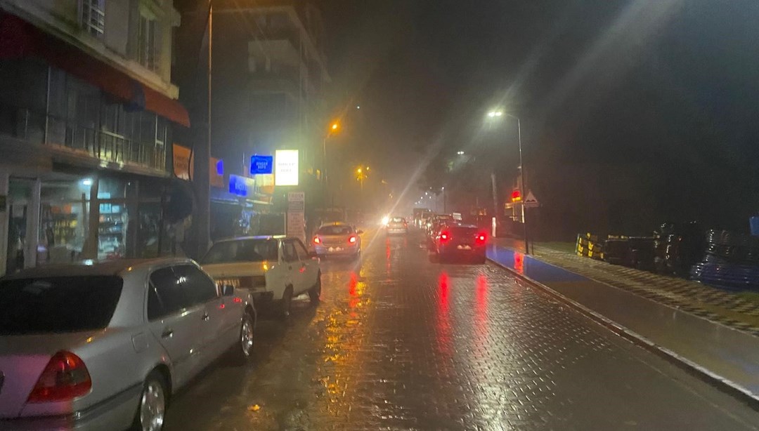 SON DAKİKA: Çanakkale'de 5,2 büyüklüğünde deprem - Son Dakika Türkiye Haberleri