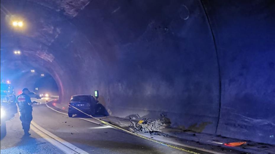 Tünelde motosiklet kazası: 1 ölü, 2 yaralı