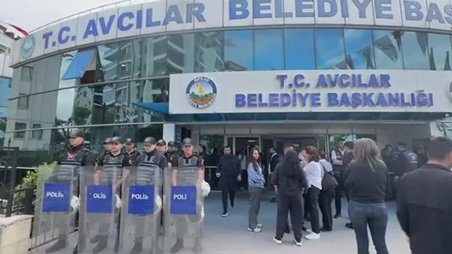 Avcılar Belediyesi'ne Yönelik Operasyon: 12 Gözaltı