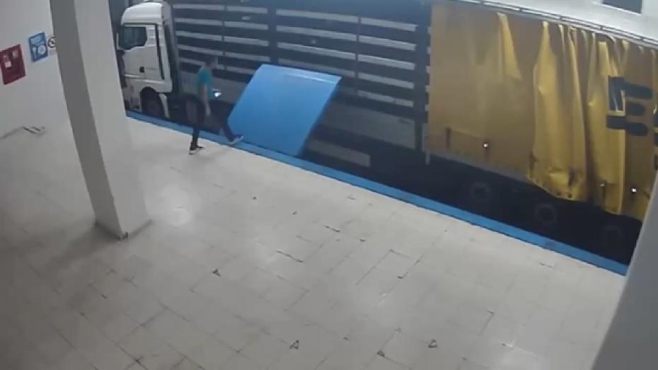 TIR'ın içinde firar edecekti