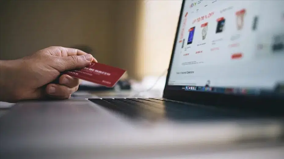 Online Alışverişte Sahte Yoruma Karşı Yeni Düzenlemeler ve Erişim Engelleri
