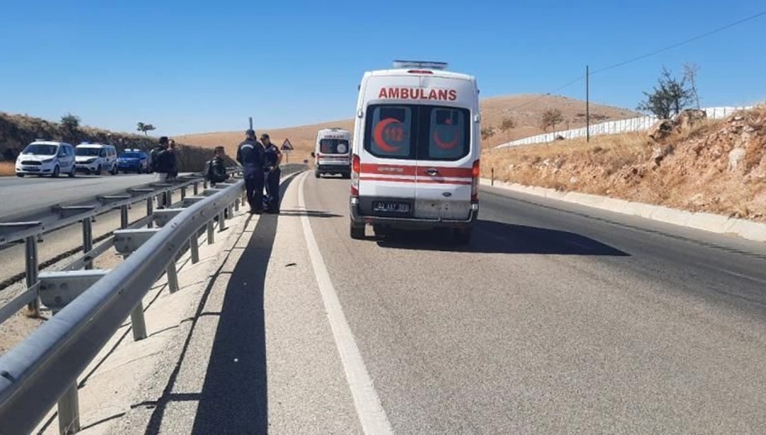 Bariyere çarpan motosikletli ağır yaralandı - Son Dakika Türkiye Haberleri