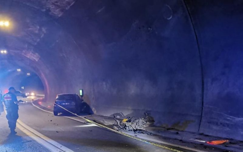 Tünelde motosiklet kazası: 1 ölü, 2 yaralı